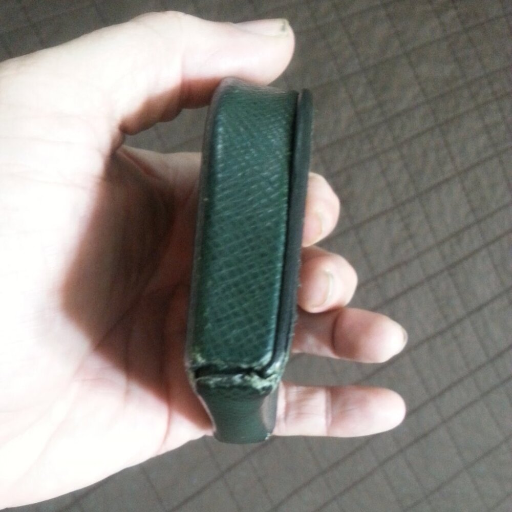 Vintage LV Louis Vuitton Taiga Leather Coin Wallet Case Holder Green  Women Men - Picture 9 of 16